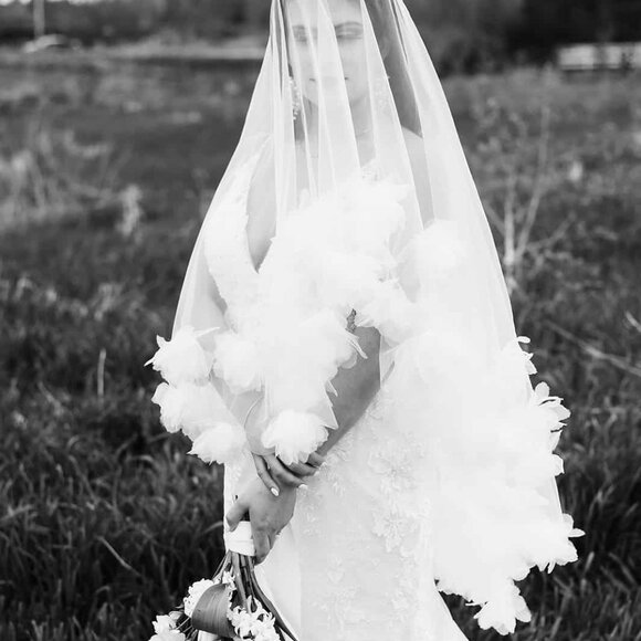 Organza Flower Drop Veil with Comb - Picture 1 of 1